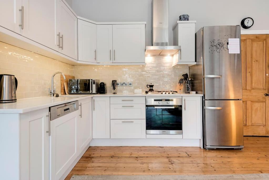 Contemporary Clapham Living Apartman London Kültér fotó